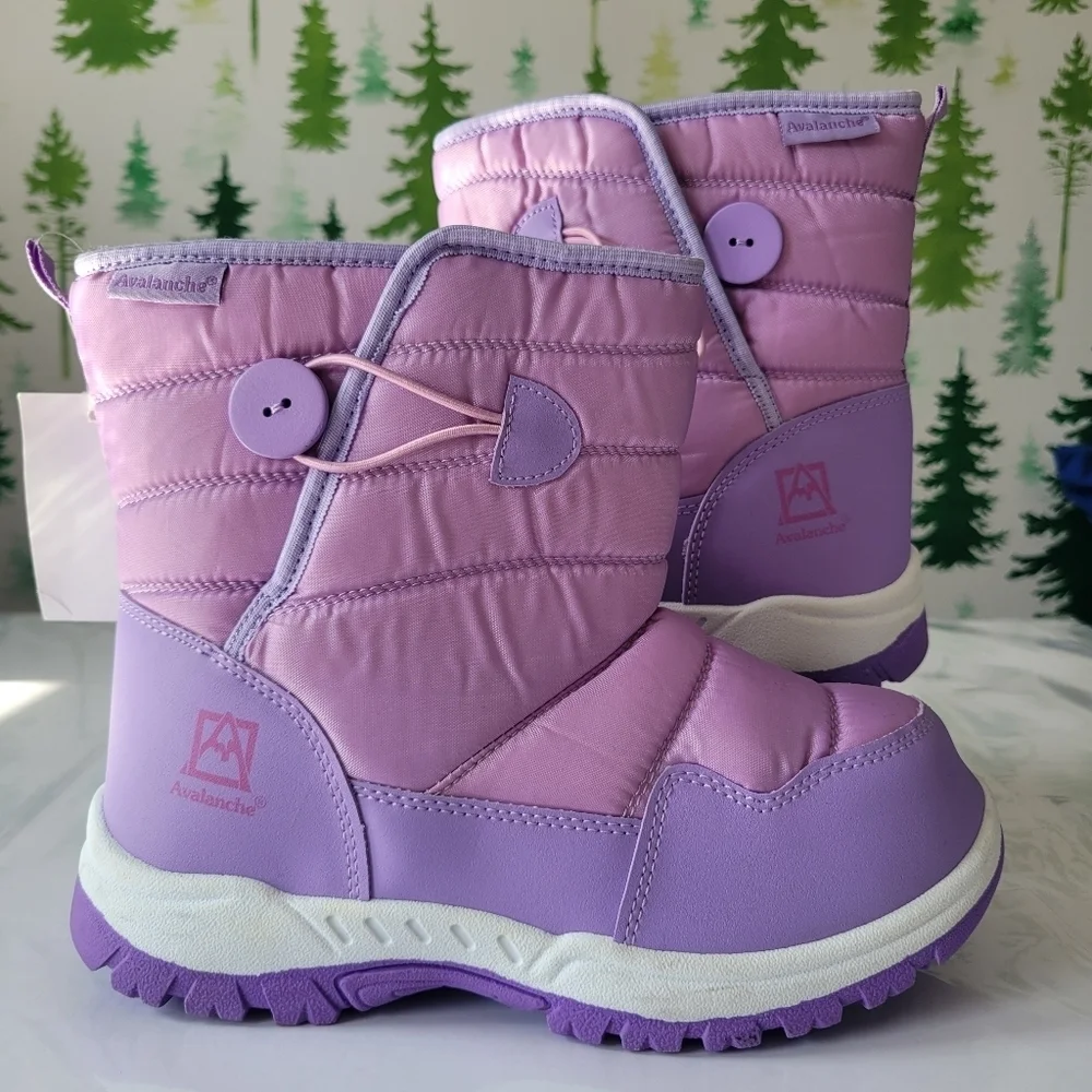 New Avalanche Kids' Purple Puffer Winter Boots.